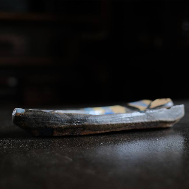 陶器の魚の灰皿