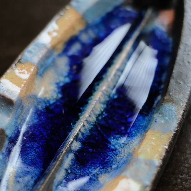 陶器の魚の灰皿