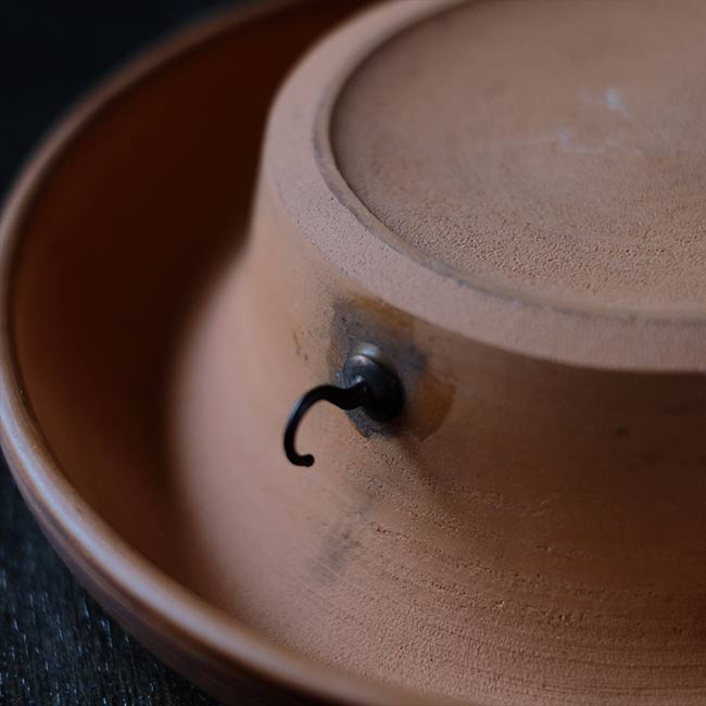 「教会」陶器の壁掛け