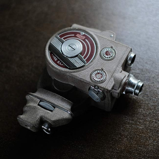 CINE ELMO 8-AA 8mmカメラ
