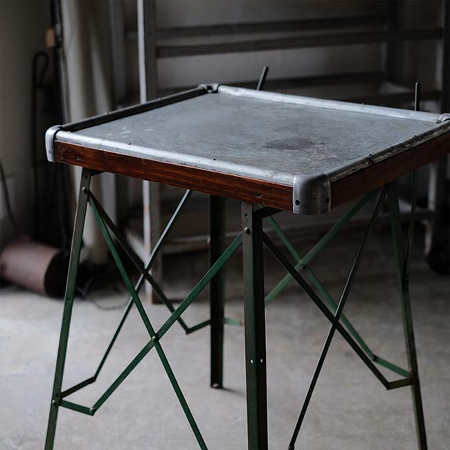Coleman コールマン ハイスタンド　HIGHSTAND Coleman コールマン 折りたたみ式ハイスタンド – zakka store towi