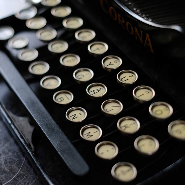 CORONA Model 3 タイプライター – zakka store towi