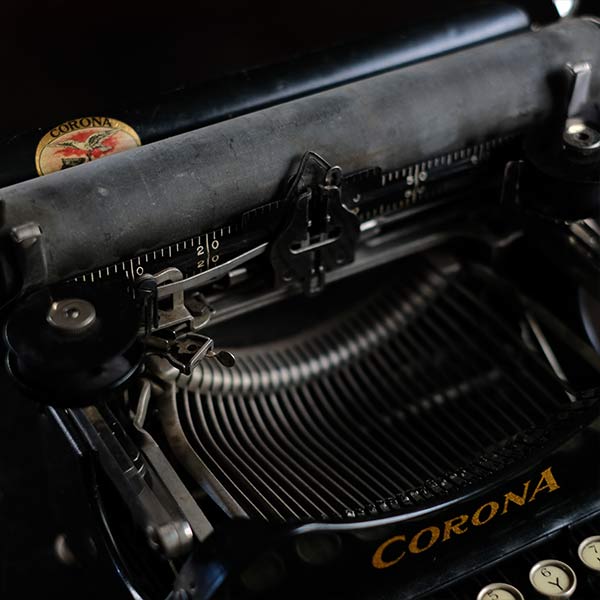 CORONA Model 3 タイプライター – zakka store towi