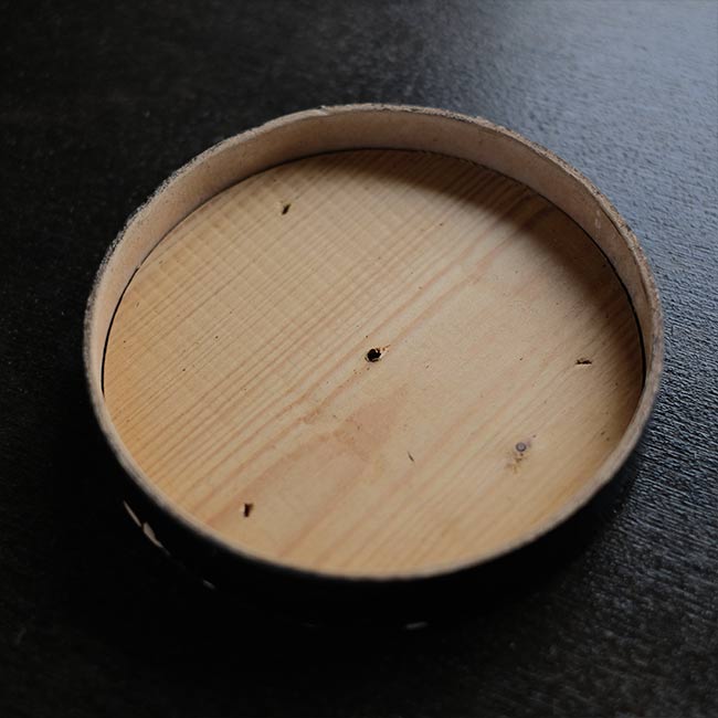 筒型の紙箱