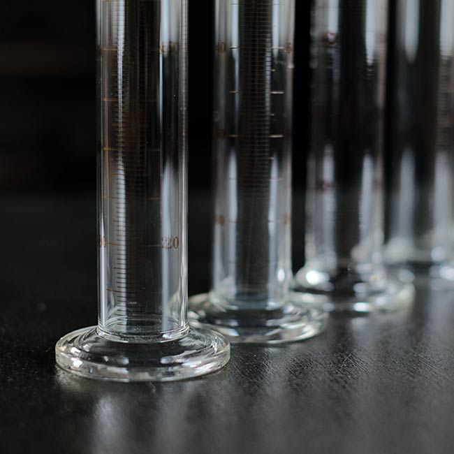 DAIWA有栓メスシリンダー 100ml