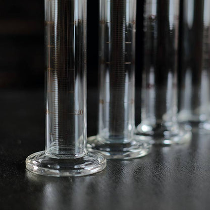 DAIWA有栓メスシリンダー 100ml