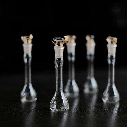 DAIWAメスフラスコ 5ml