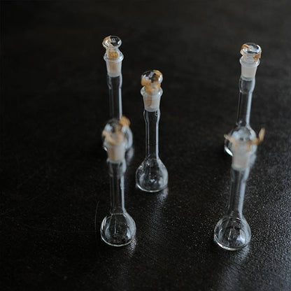 DAIWAメスフラスコ 5ml