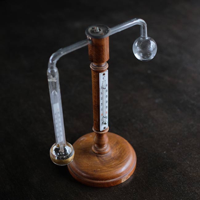 ダニエル湿度計