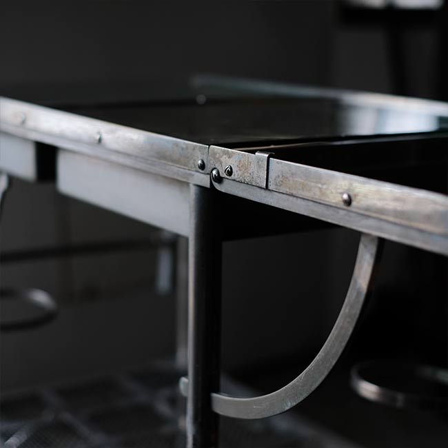 サイドテーブル付きメディカルカート