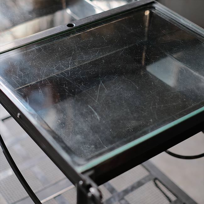 サイドテーブル付きメディカルカート