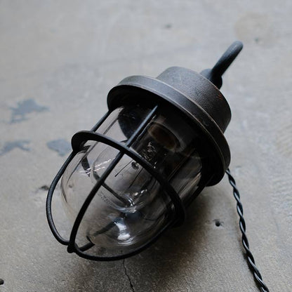 Hanging marine work light