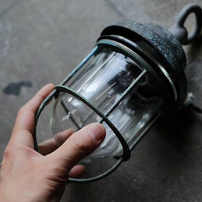Hanging marine work light