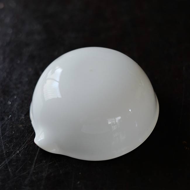 蒸発皿 C