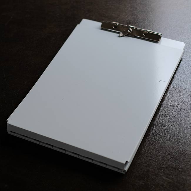 ホルダー付きクリップボード