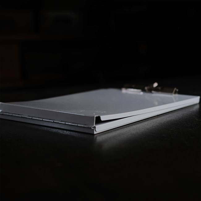 ホルダー付きクリップボード