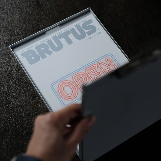 ホルダー付きクリップボード