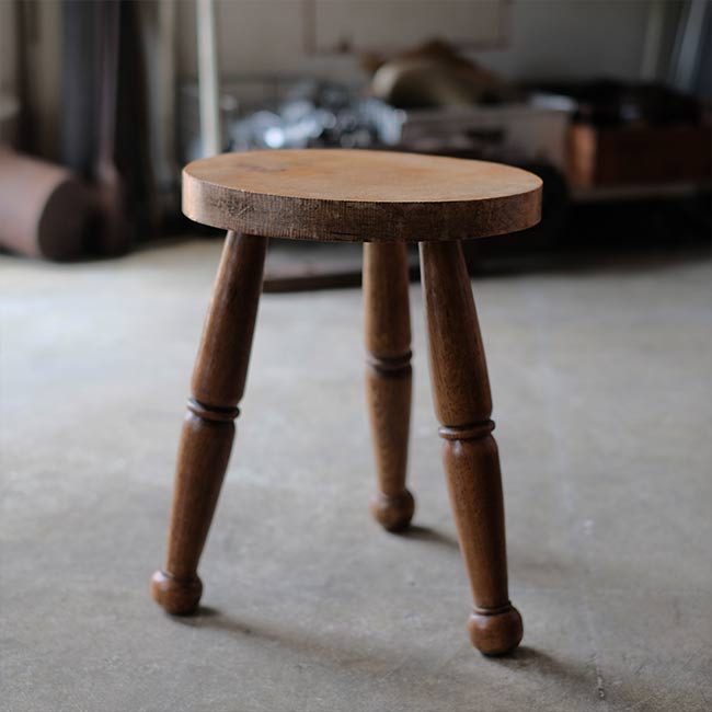 Three-legged stool
