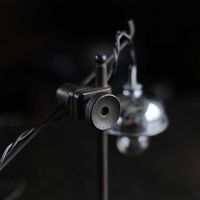 フランスのトースカンを使ったランプ