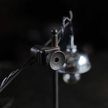 フランスのトースカンを使ったランプ