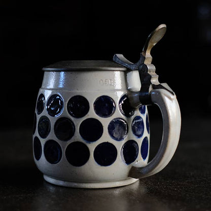 陶器のビアマグ