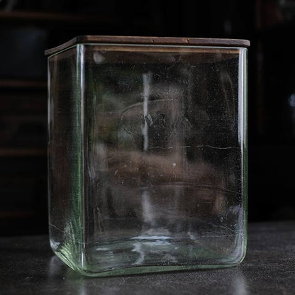 蓋付きガラス製バッテリーケース