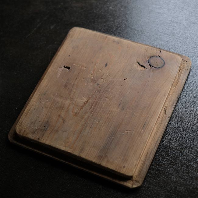 蓋付きガラス製バッテリーケース