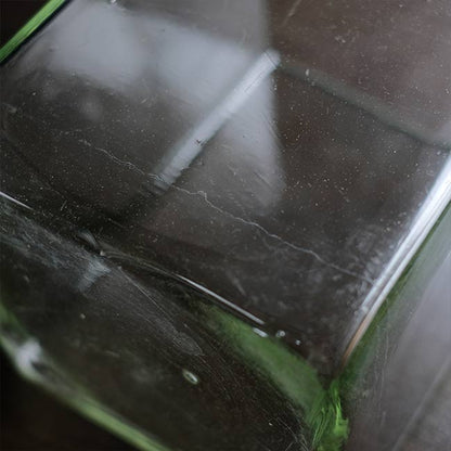 蓋付きガラス製バッテリーケース