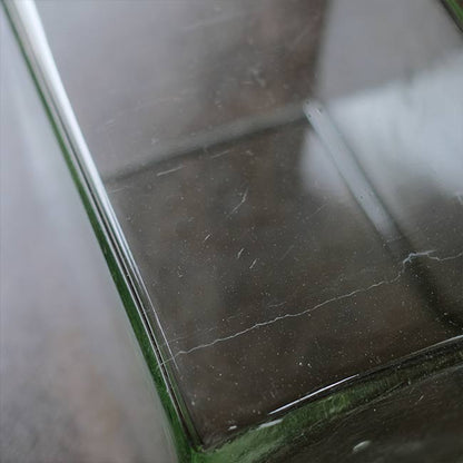 蓋付きガラス製バッテリーケース