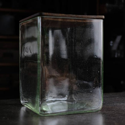 蓋付きガラス製バッテリーケース