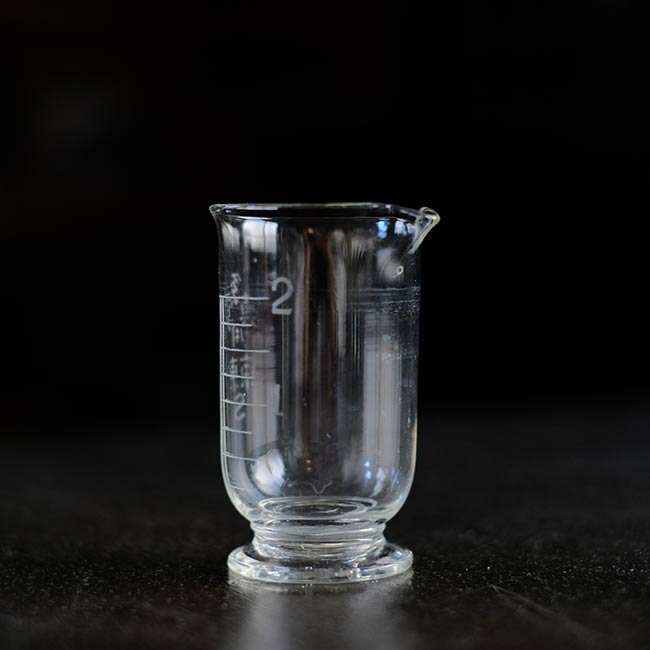 小さなメスシリンダー 2oz