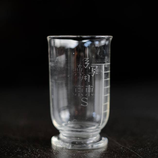 小さなメスシリンダー 2oz