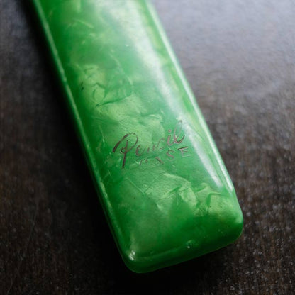 セルロイドのペンケース