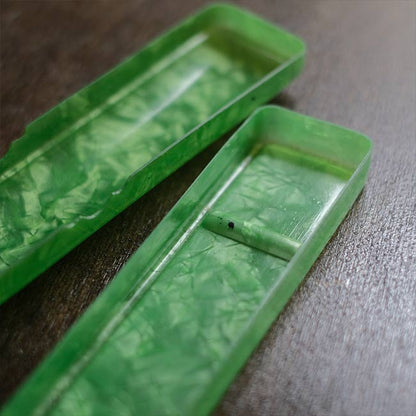 セルロイドのペンケース