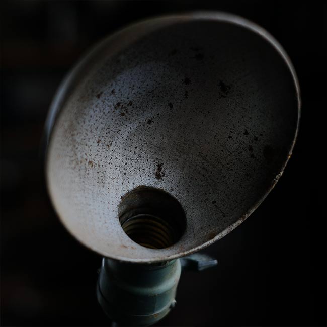 GE Small Desk Lamp