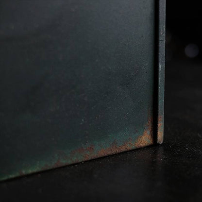 シャッター扉のスチール製の引き出し（A4、7段）