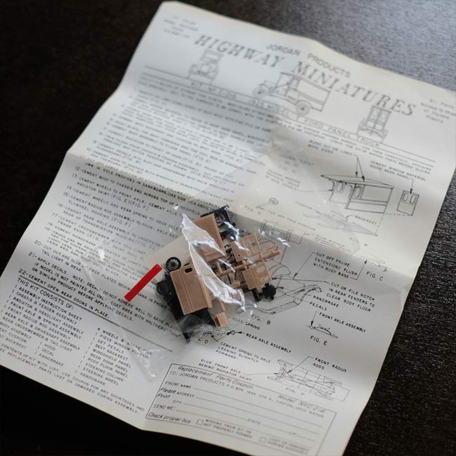 Highway Miniatures Ford Panel Truck プラモデル