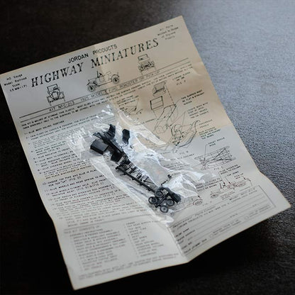 Highway Miniatures Ford Roadster Pick-Up プラモデル
