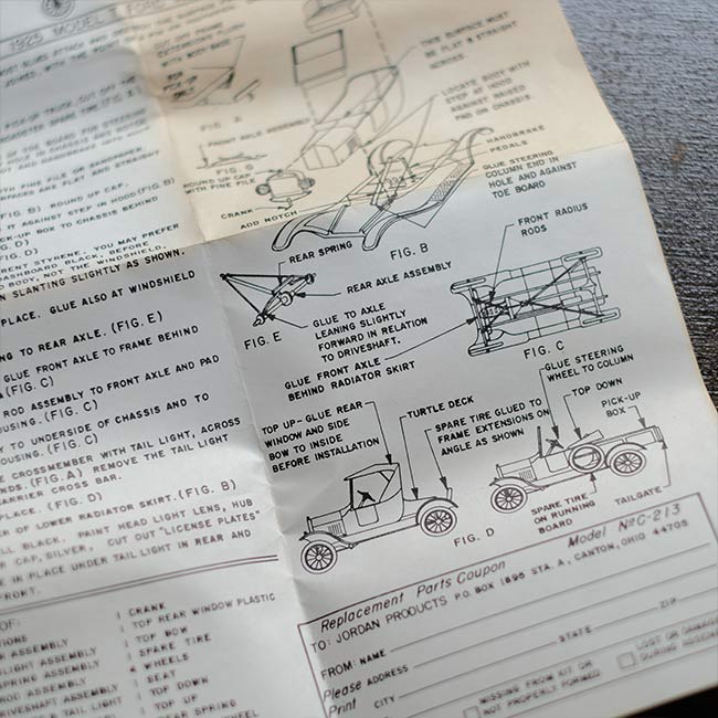 Highway Miniatures Ford Roadster Pick-Up プラモデル