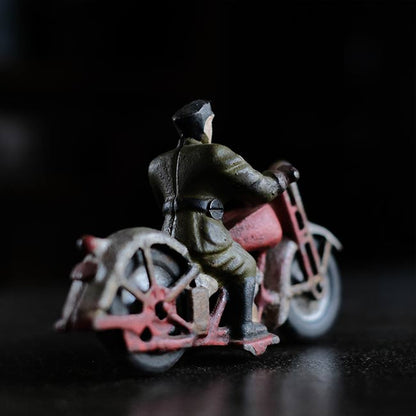 HUBLEY 鋳物のフィギュア