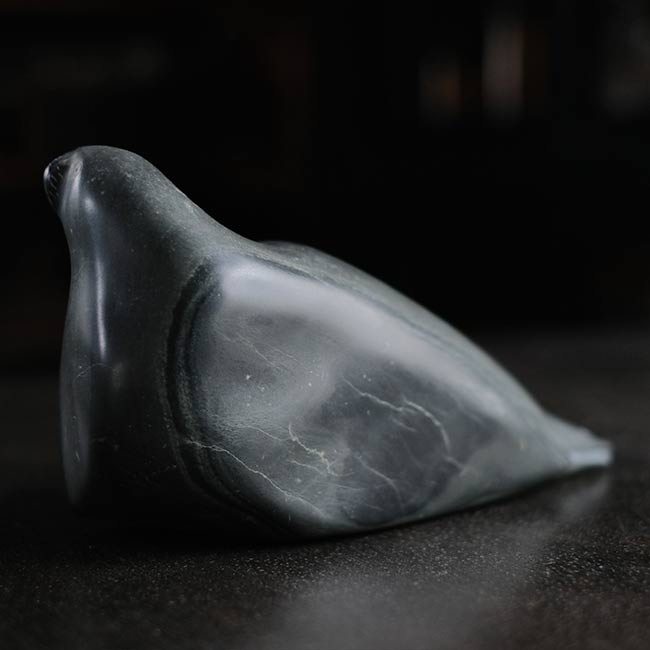 イヌイット・アート アザラシのスカルプチャー