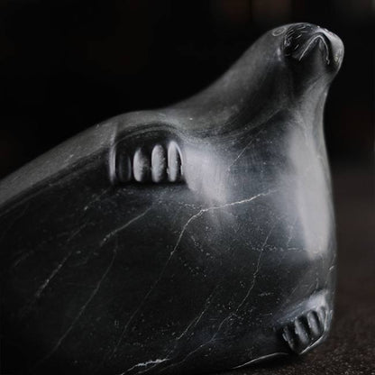 イヌイット・アート アザラシのスカルプチャー