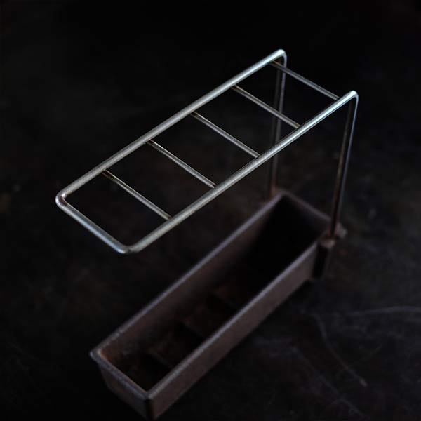 Compact umbrella stand