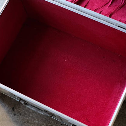 アルミのトランク