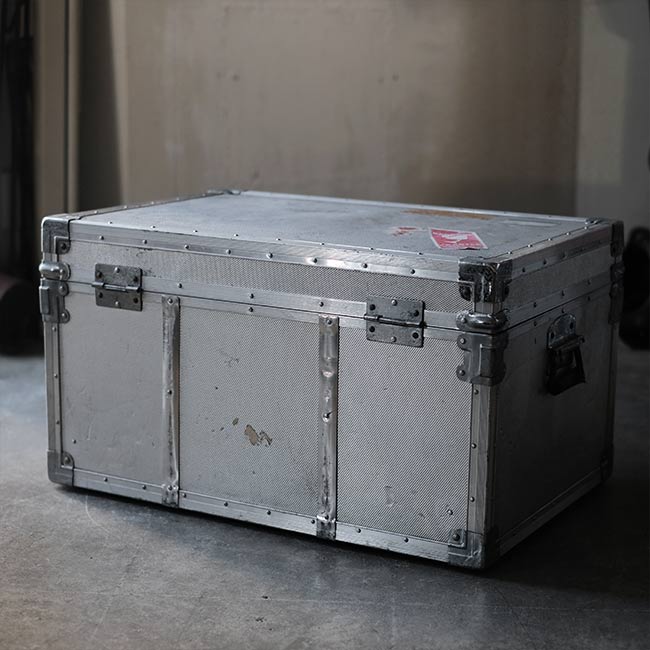 アルミのトランク