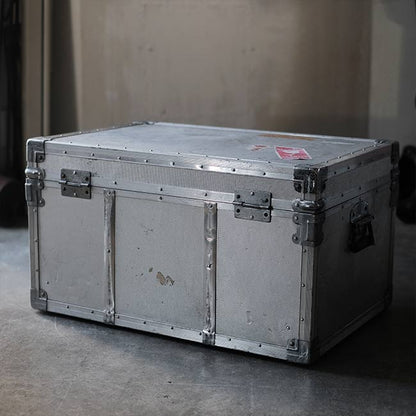 アルミのトランク