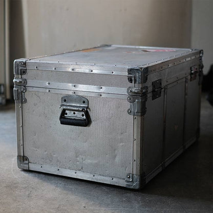 アルミのトランク