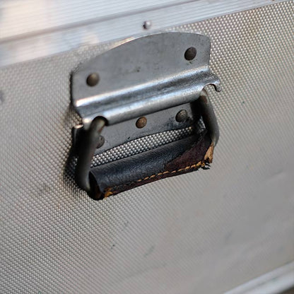 アルミのトランク