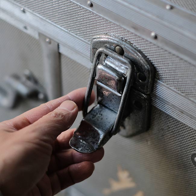 アルミのトランク