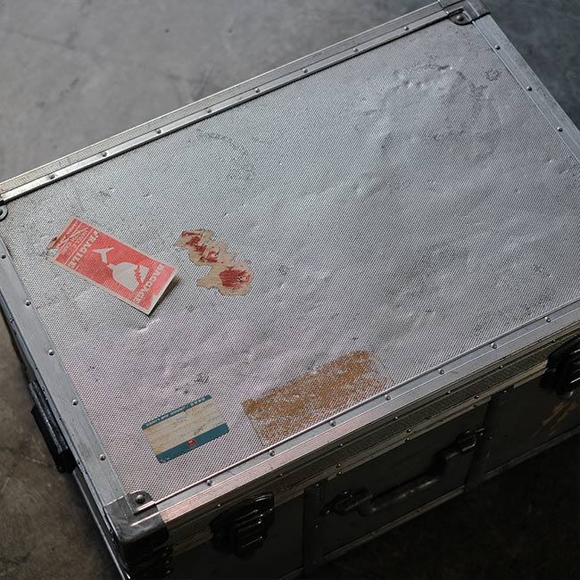 アルミのトランク